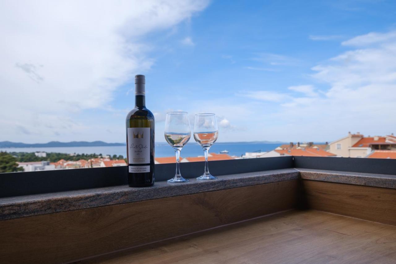 Apartments Luana With Private Jacuzzi Zadar Ngoại thất bức ảnh