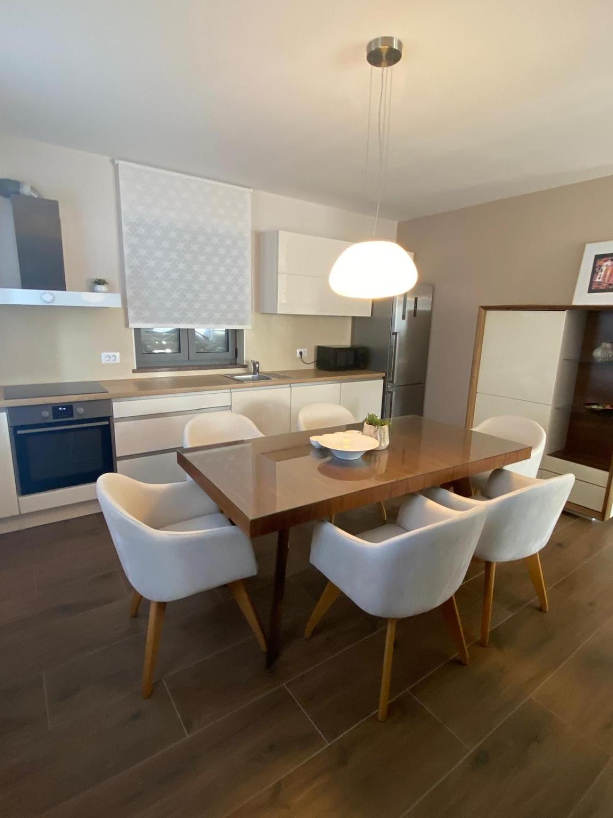 Apartments Luana With Private Jacuzzi Zadar Ngoại thất bức ảnh