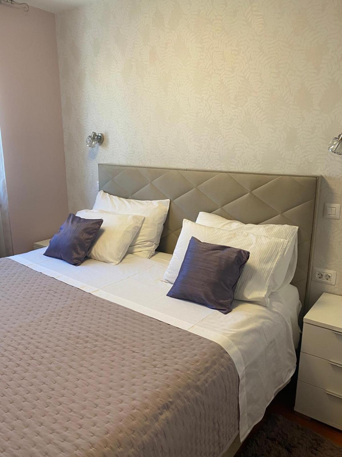 Apartments Luana With Private Jacuzzi Zadar Ngoại thất bức ảnh