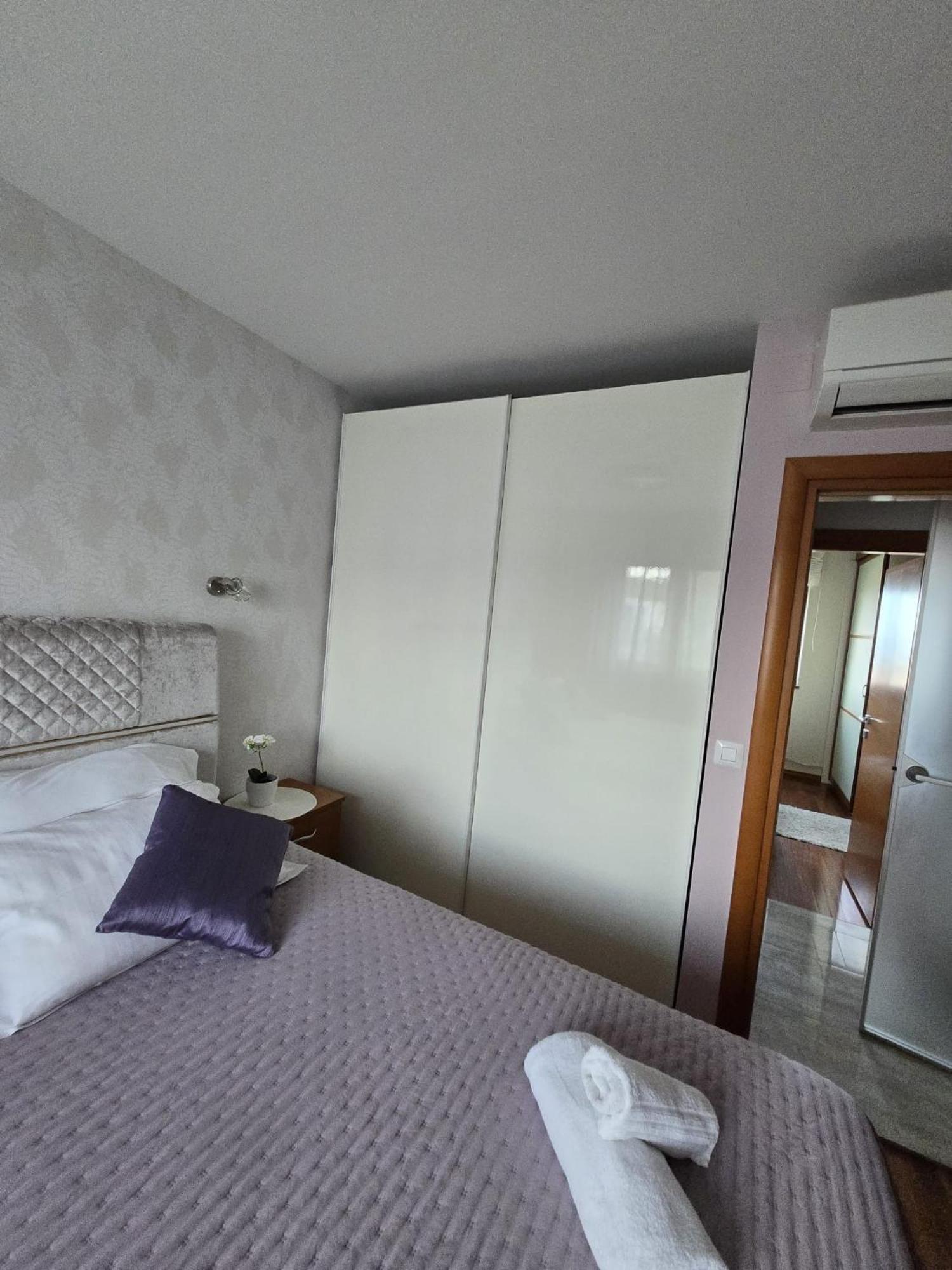 Apartments Luana With Private Jacuzzi Zadar Ngoại thất bức ảnh
